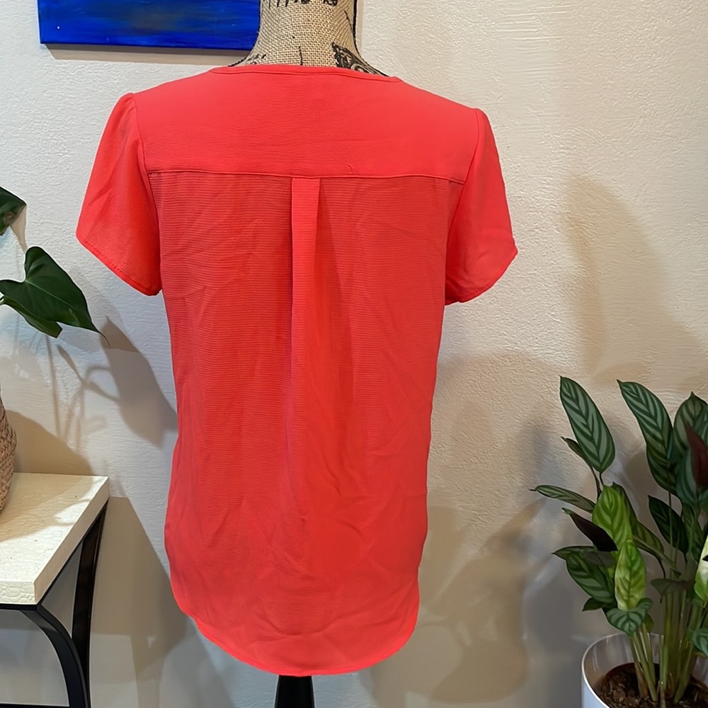 Coral Top - Picture 4 of 5